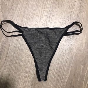 La Senza G String/L
